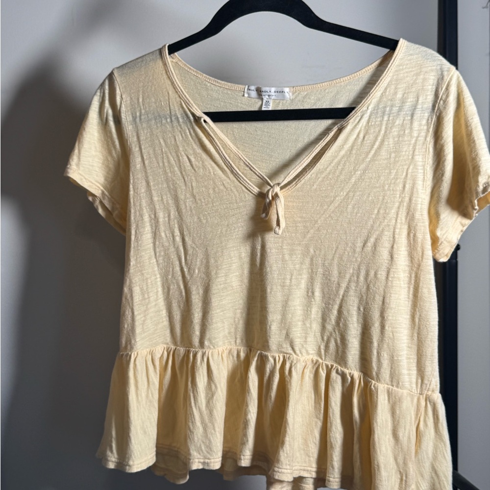 Truly Madly Deeply Soft Yellow Tie-Front Peplum Tee